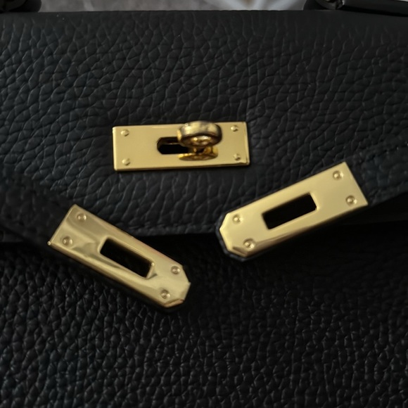 Bag - Picture 2 of 4